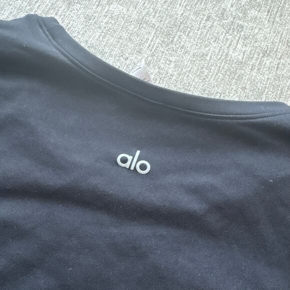 Alo Yoga Black Short Sleeve Finesse Top - Picture 4 of 4